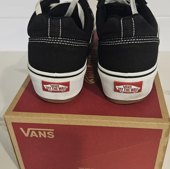 Vans Seldon Platform S Black Canvas Sneakers - Picture 4 of 4